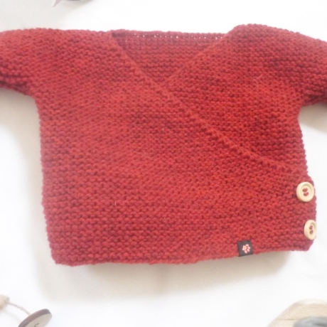 Strickjacke Baby Bio Rot in der Größe 62/68