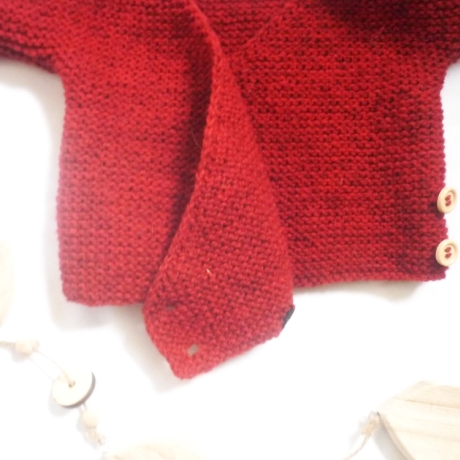Strickjacke Baby Bio Rot in der Größe 62/68