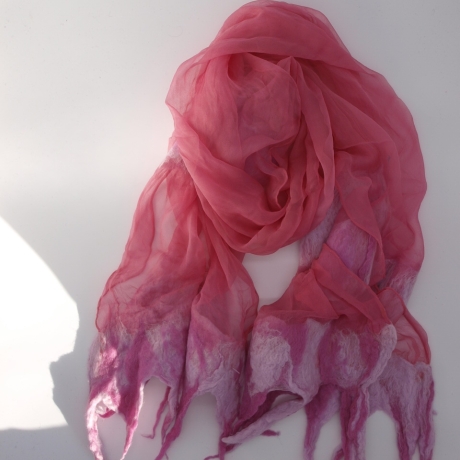 Filzschal Seide Wolle handgefärbt handgefilzt 180x45cm rosa