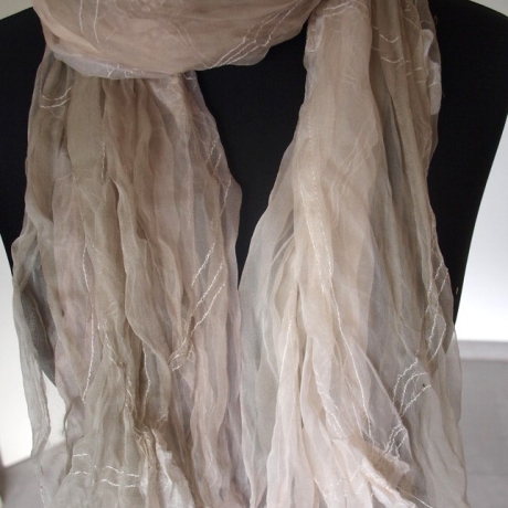 Plisseeschal Seide Chiffon handbemalt handplissiert 90x180cm