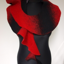 Kragenschal handgefertigt Walkloden 100% Wolle Farbverlauf rot