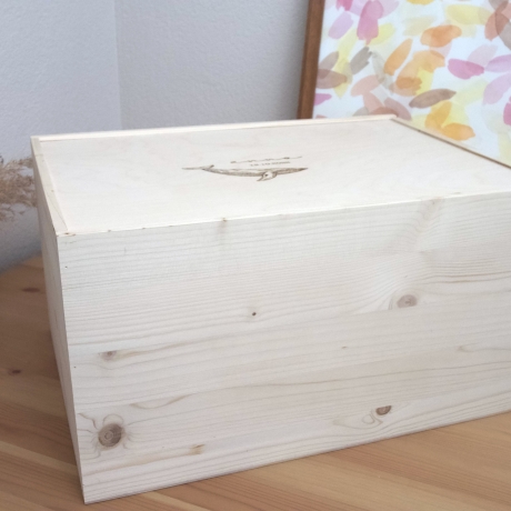 Erinnerungskiste personalisiert aus Holz | Wal Erinnerungsbox