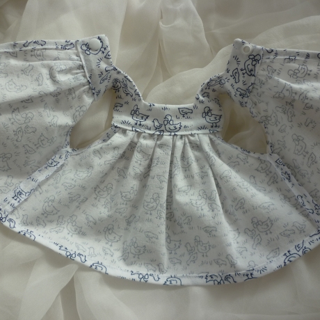 TausendschönStoffpuppen Schürzenkleid. 