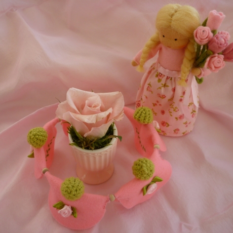 rosa Rosenreigen mittel, 5 Püppchen