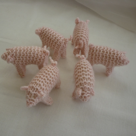 Waldorf-Stricktiere: Ferkel