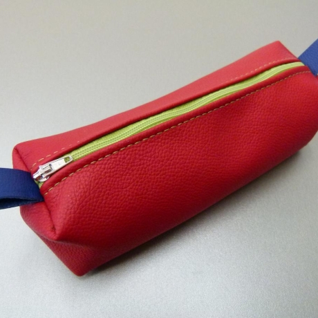 Mäppchen / Federmäppchen / Stiftemäppchen in Leder rot