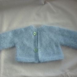 Flauschige Strickjacke Angora, Puppengröße bis 45 cm