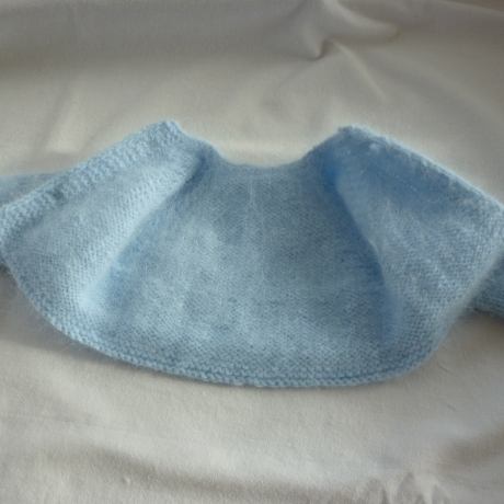 Flauschige Strickjacke Angora, Puppengröße bis 45 cm