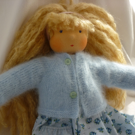 Flauschige Strickjacke Angora, Puppengröße bis 45 cm