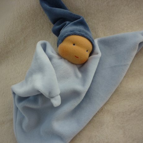Zipfelpuppe, Knotenpuppe, Erste Puppe