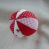 TausendschönStoffpuppen: Stoffball mit Rassel