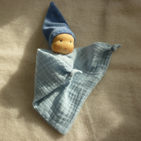 Zipfelpuppe klein Musselin, Erste Puppe