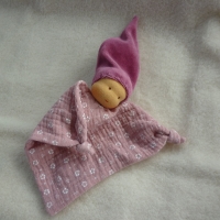 zartes Zipfelpüppchen für kleine Babyhände