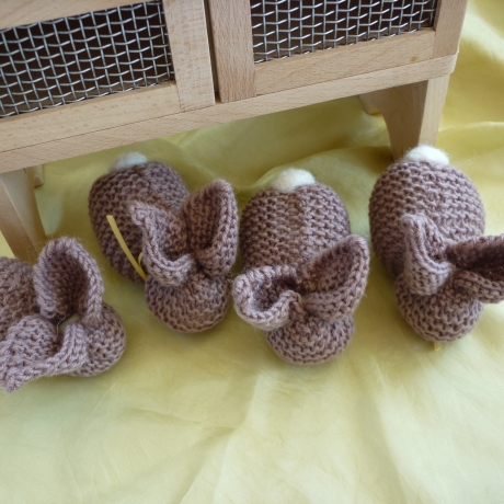 Häschen, gestrickt und schafwollgefüllt