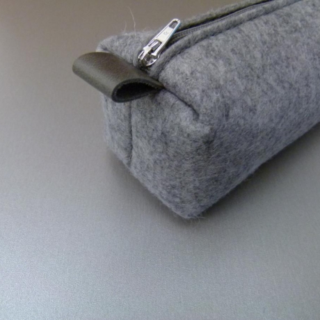 Mäppchen / Federmäppchen / Stiftemäppchen GRAU-1