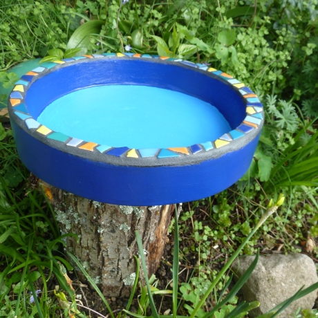 Mosaik Vogeltränke Resin handbemalt blau bunt