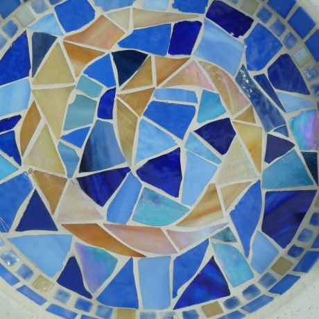 Mosaik Vogeltränke Keramik blau sand