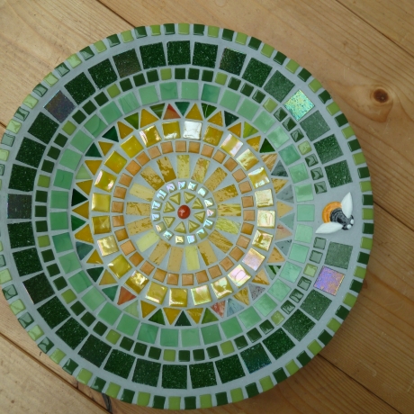 Beton Vogeltränke Mosaik Wasserschale grün gelb