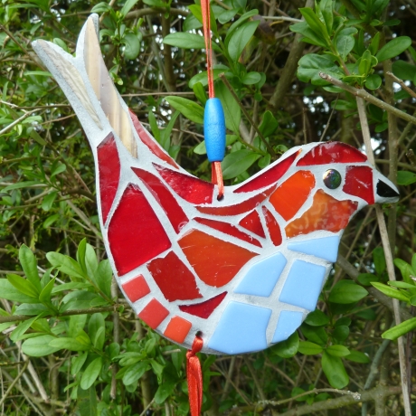 Mosaik Vogel zum Hängen rot blau 