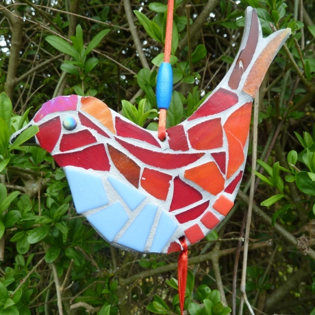 Mosaik Vogel zum Hängen rot blau 