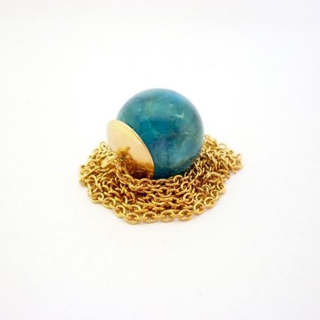 Apatitkugel, Halskette der blaue Planet, vergoldet