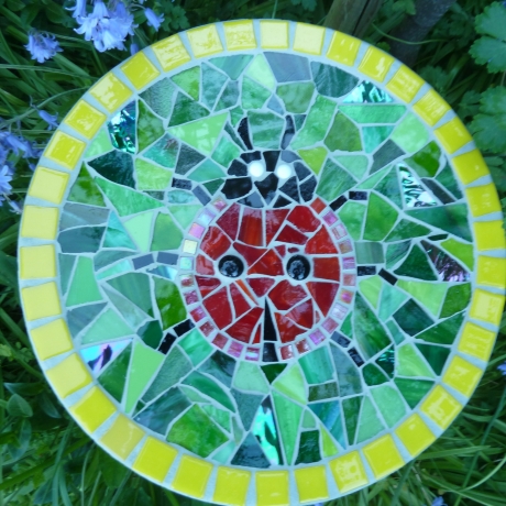Mosaik  Garten Trittstein Dekostein rund Libelle