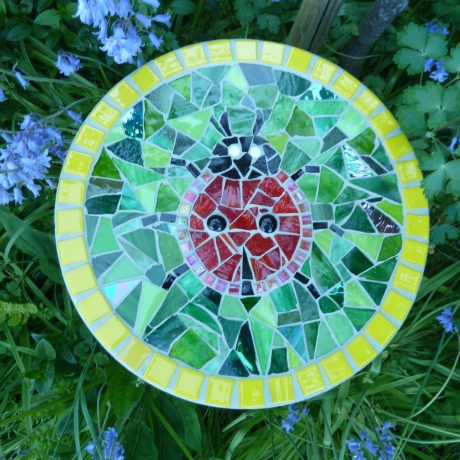 Mosaik  Garten Trittstein Dekostein rund Libelle