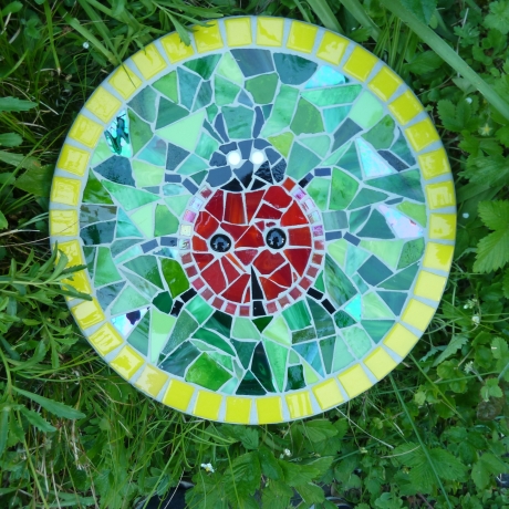 Mosaik  Garten Trittstein Dekostein rund Libelle