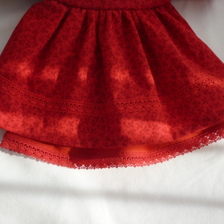 Rotes Puppenkleid. Für Puppengröße 37 - 40 cm