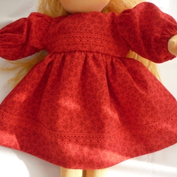 Rotes Puppenkleid. Für Puppengröße 37 - 40 cm