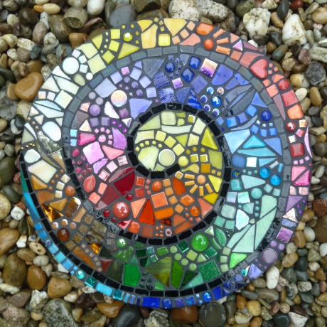 Mosaik  Garten Trittstein Farbverlauf Regenbogen Schnecke
