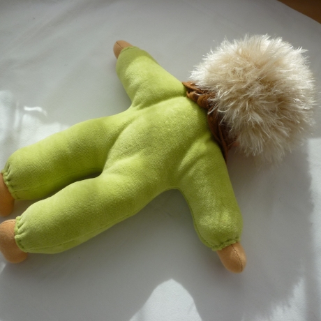 Nickilie. Stoffpuppe nach Art der Waldorfpuppe