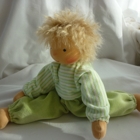 Schlamperle. Stoffpuppe nach Art der Waldorfpuppe