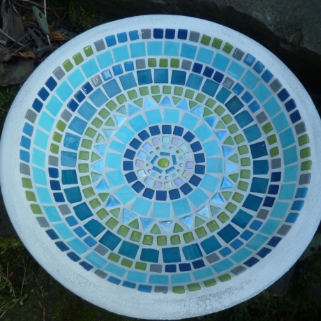 Betonschale Vogeltränke Dekoschale türkis apfelgrün