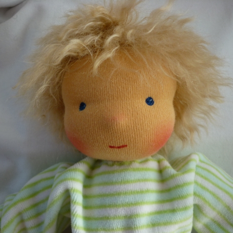 Schlamperle. Stoffpuppe nach Art der Waldorfpuppe