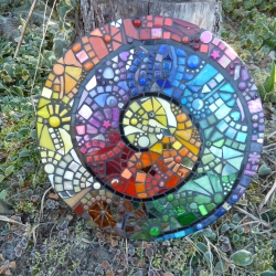 Mosaik  Garten Trittstein Farbverlauf Regenbogen Schnecke