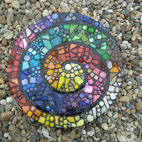 Mosaik  Garten Trittstein Farbverlauf Regenbogen Schnecke