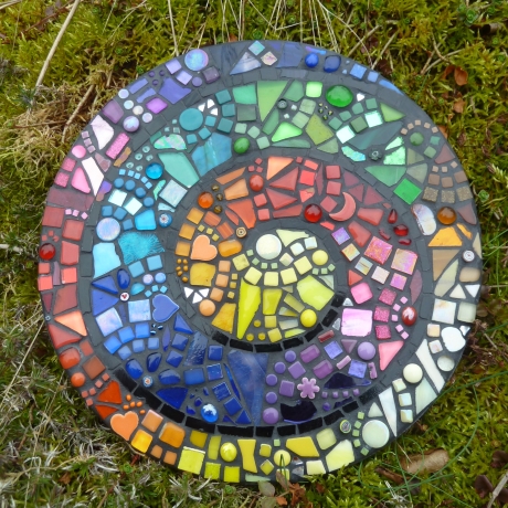 Mosaik  Garten Trittstein Farbverlauf Regenbogen Schnecke