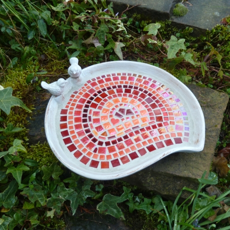 Mosaik Vogeltränke Blattform Rot orange
