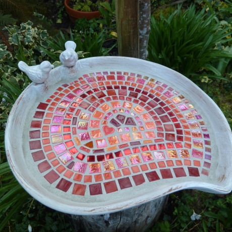 Mosaik Vogeltränke Blattform Rot orange