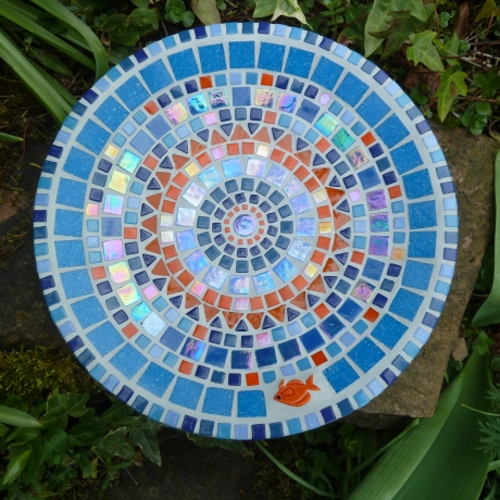 Beton Vogeltränke Mosaik Wasserschale Fisch