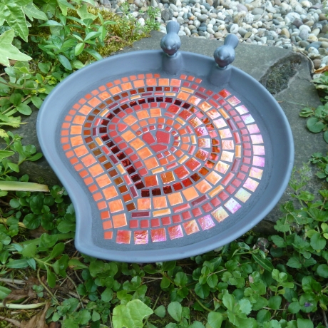 Mosaik Vogeltränke Blattform Rot orange