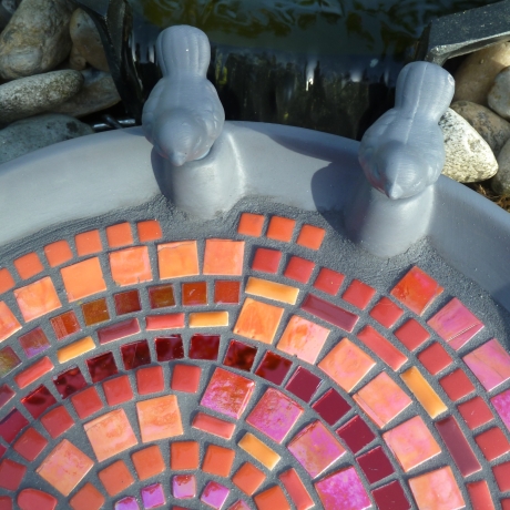Mosaik Vogeltränke Blattform Rot orange