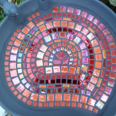 Mosaik Vogeltränke Blattform Rot orange