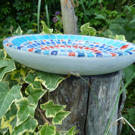 Beton Vogeltränke Mosaik Wasserschale Fisch