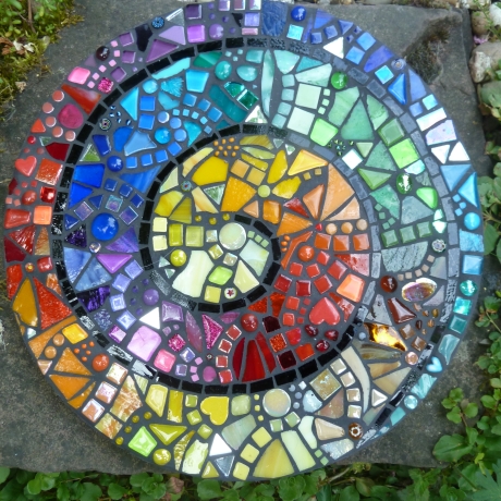 Mosaik  Garten Trittstein Farbverlauf Regenbogen Schnecke