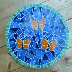 Mosaik  Garten Trittstein Schmetterlinge orange