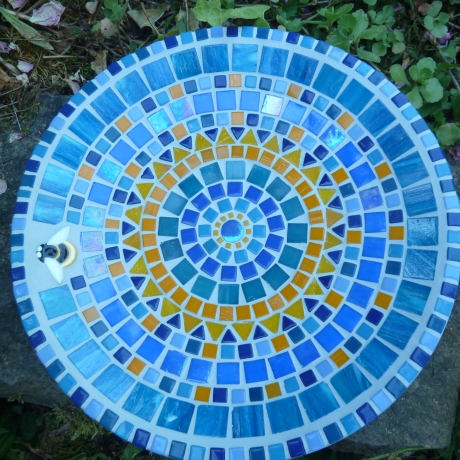 Beton Vogeltränke Mosaik Wasserschale Biene