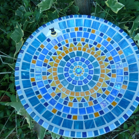 Beton Vogeltränke Mosaik Wasserschale Biene