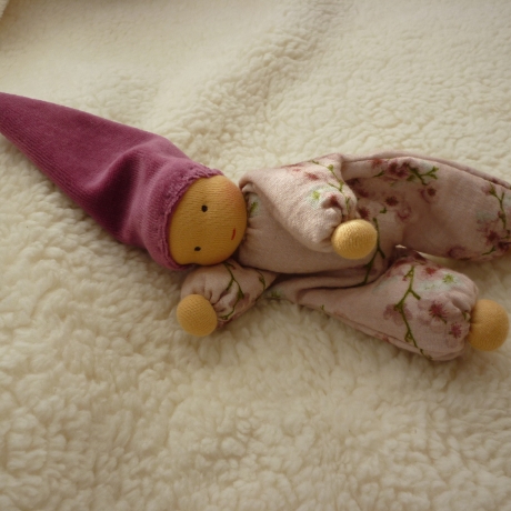 TausendschönStoffpuppen: Schlenkerchen Musselin